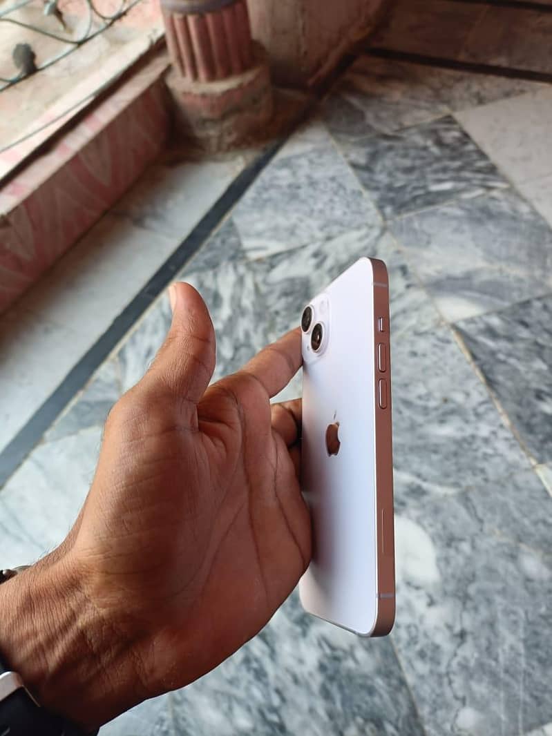 Apple iPhone 14 1