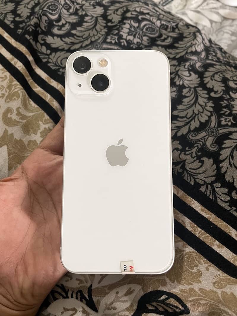 Apple iPhone 13 1