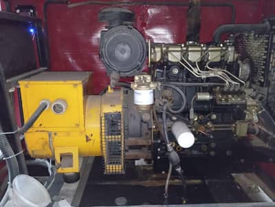 Her kisam ke puranay khrab industrial generator achay rate per humein