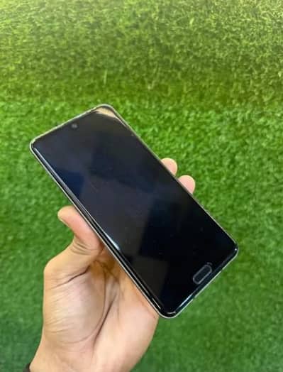 Sharp Aquos R3