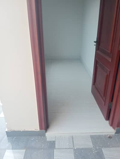 4marla 4beds neat and clean house for rent in G 13 4 islamabad