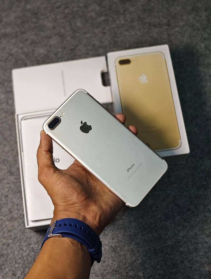 Apple iPhone 7 Plus 4