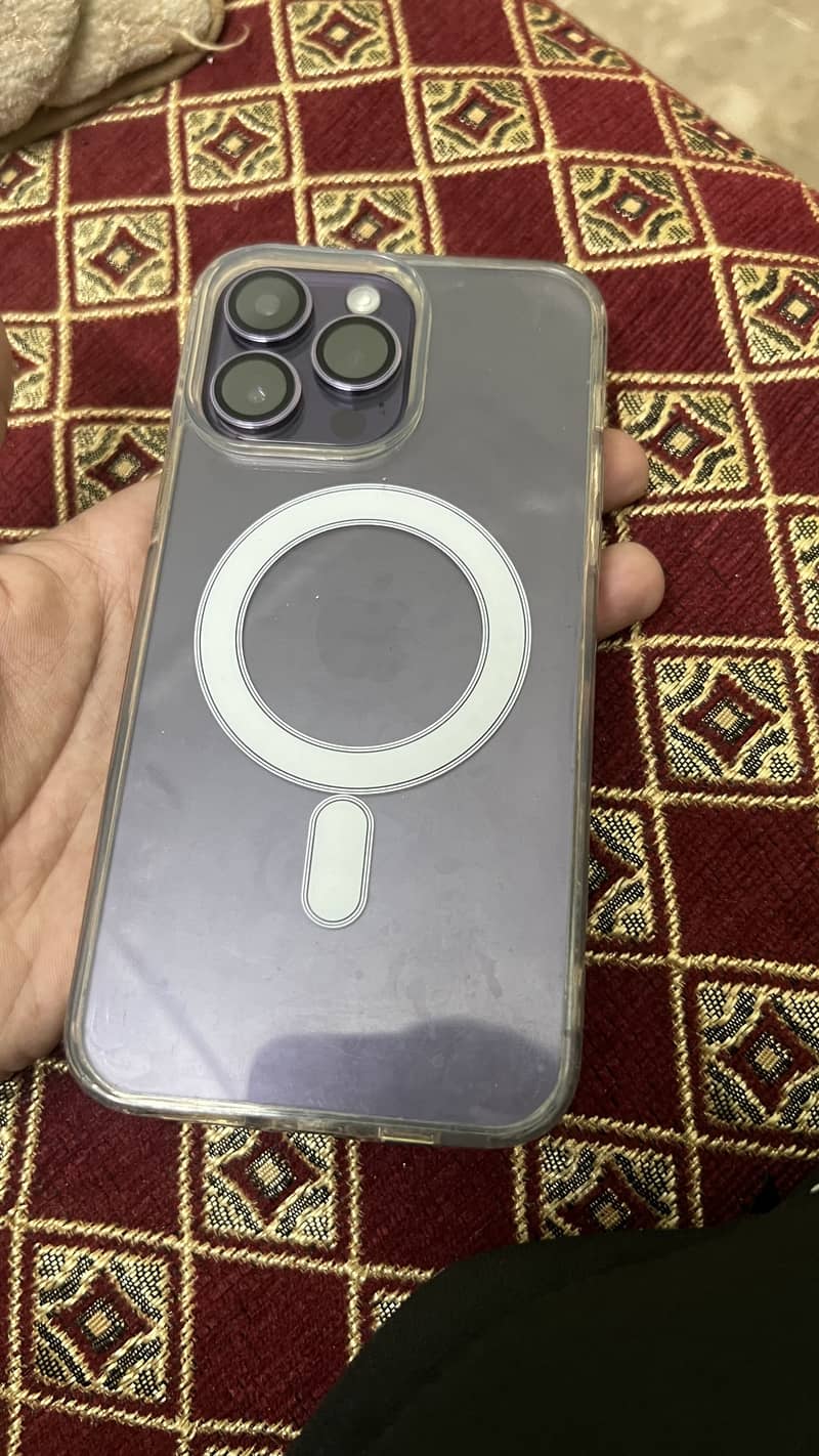 Apple iPhone 14 Pro Max 8