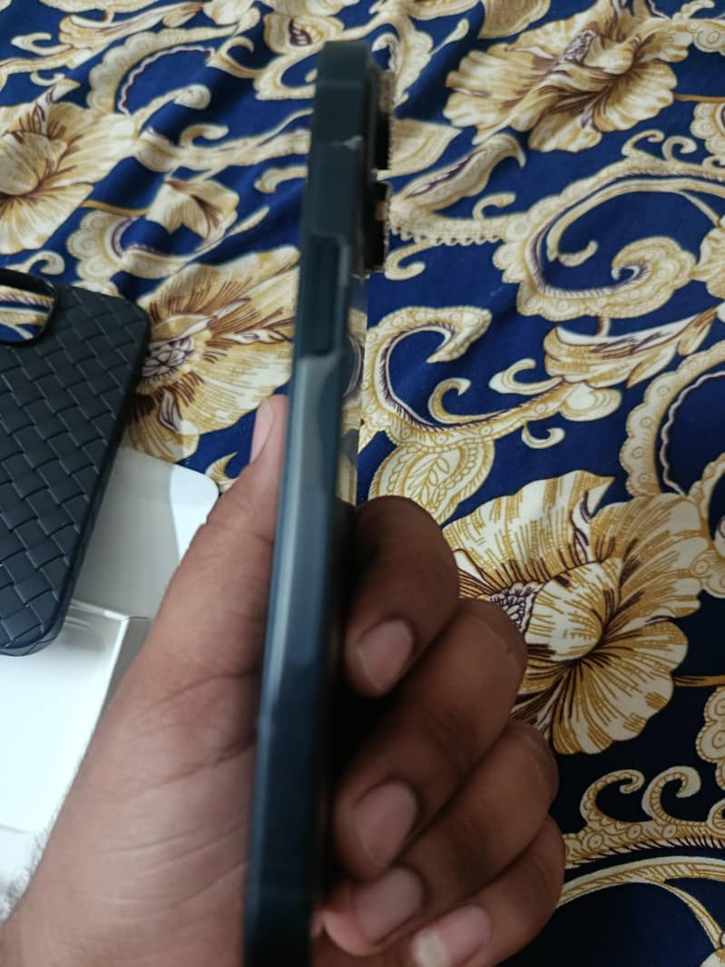 Apple iPhone 14 plus 1