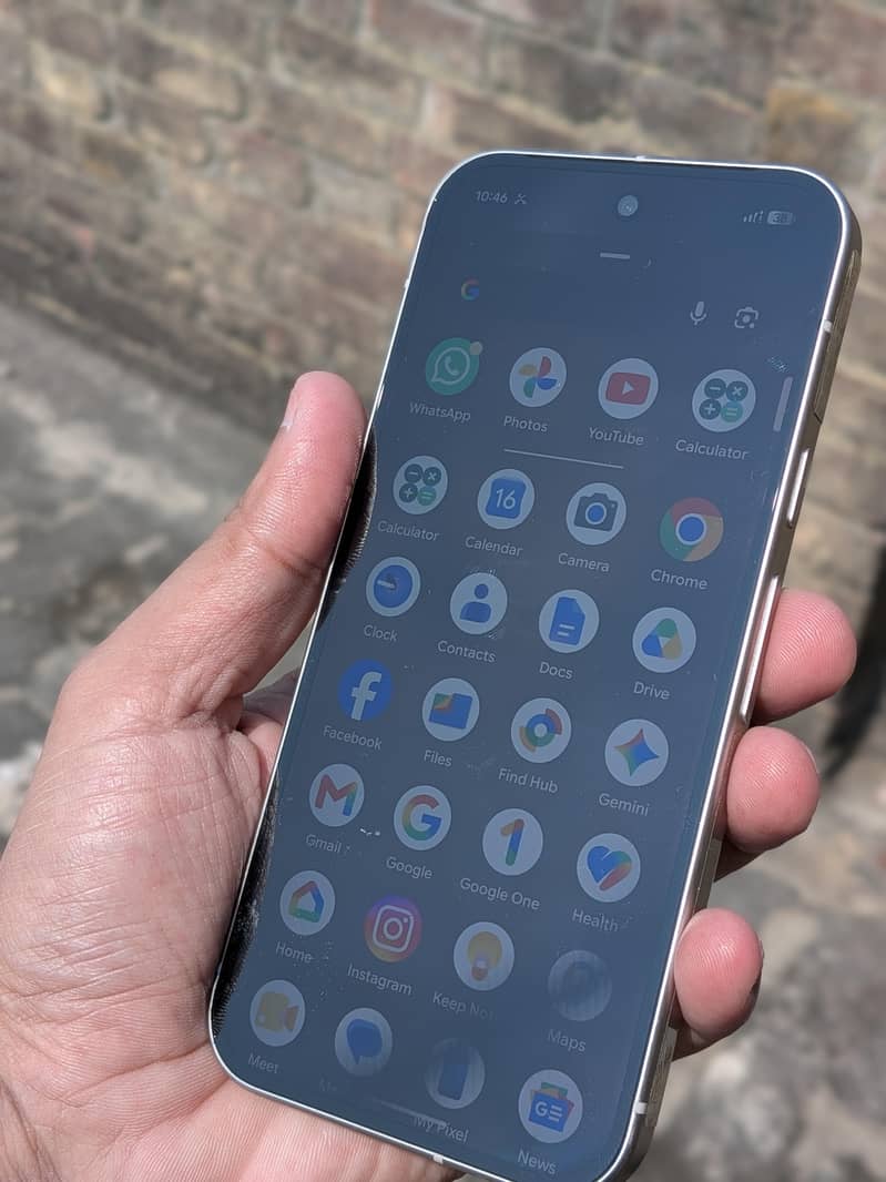 Google Pixel 9 6