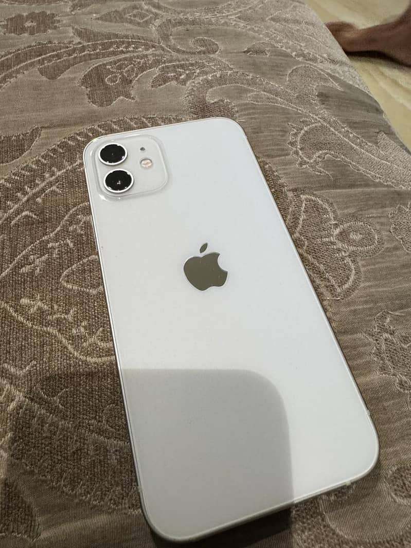 Apple iPhone 12 5