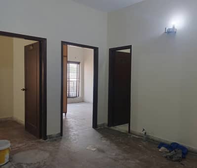 04 MARLA COMMERCIAL FLOOR AVAILABLE OFFICE FOR RENT