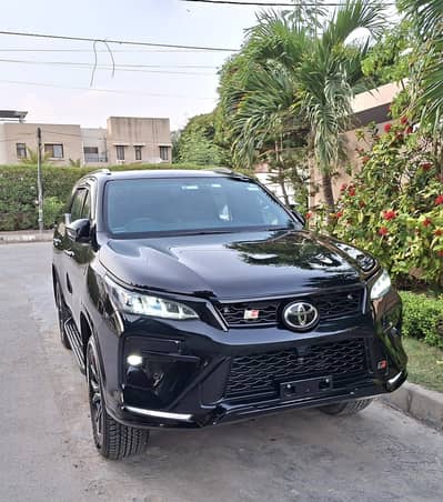 TOYOTA FORTUNER GR MODEL 2024