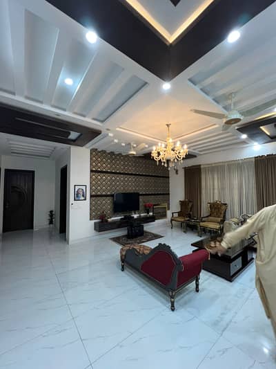 1 Kanal Upper Portion Available For Rent Good Location
