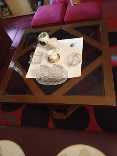 Central table