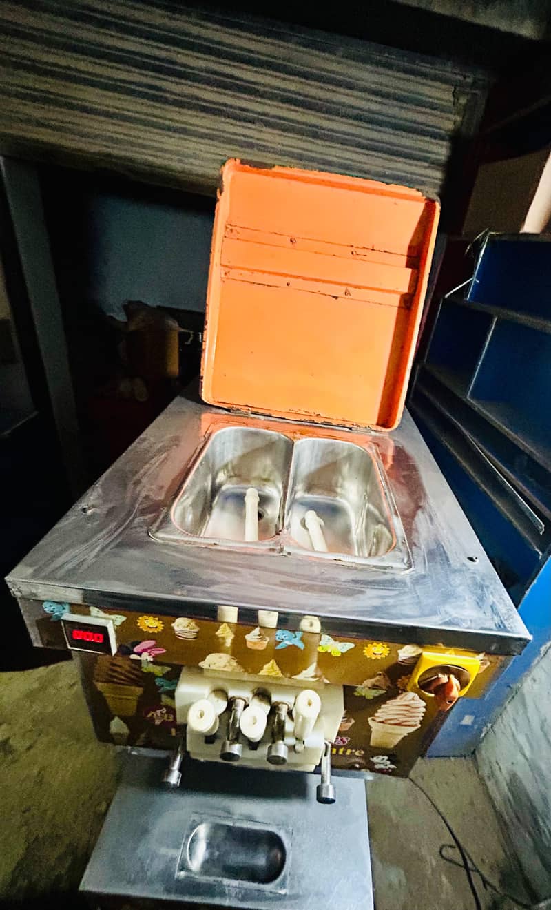 ice cream machine 1