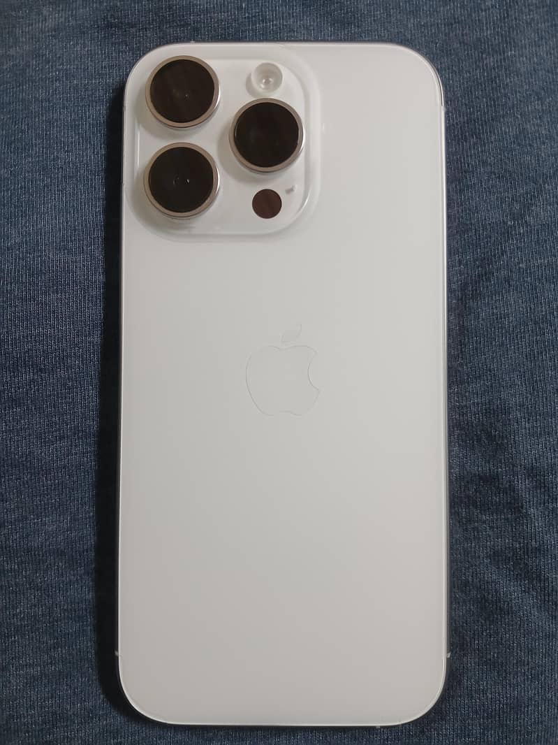 Apple iPhone 16 Pro 5