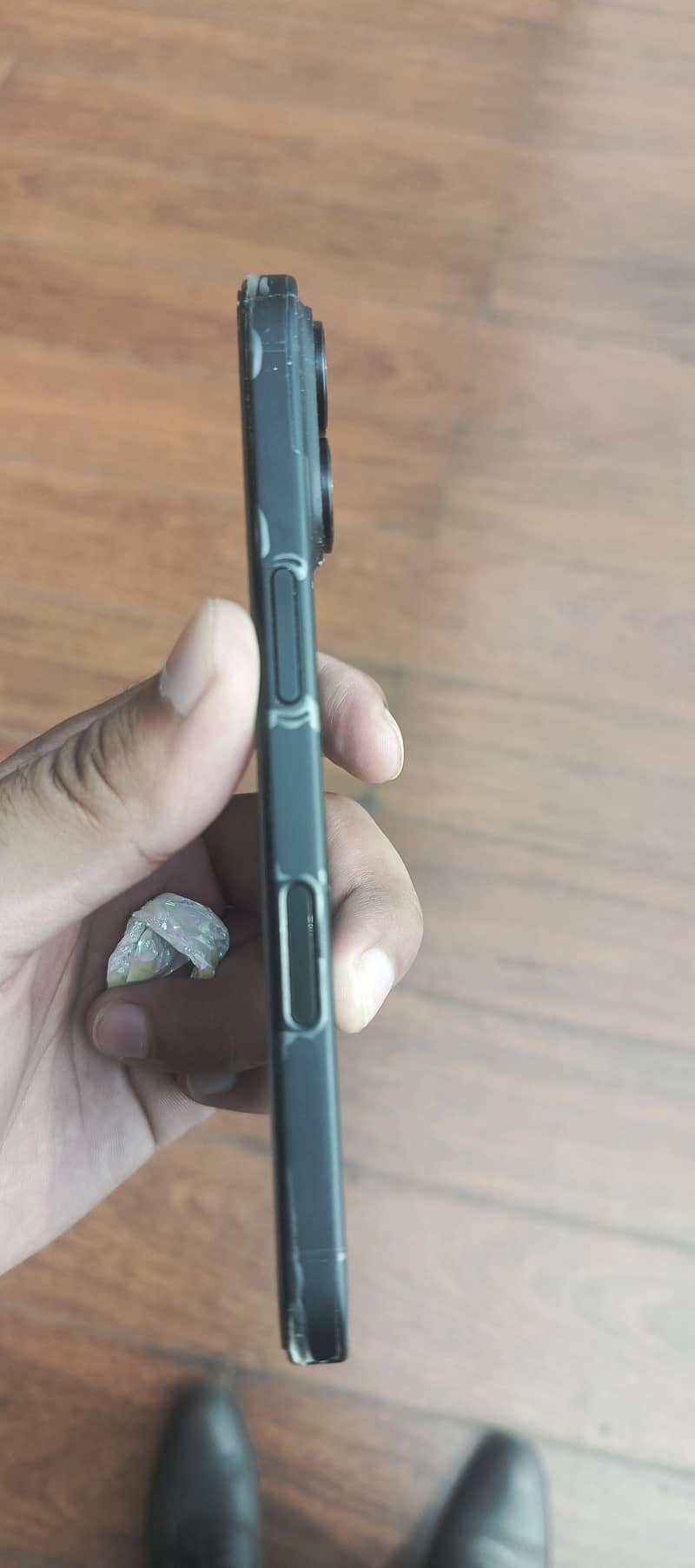 Apple iPhone 16 2