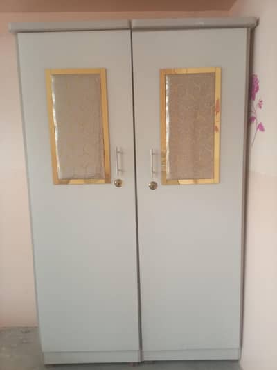 2 door wardrobe