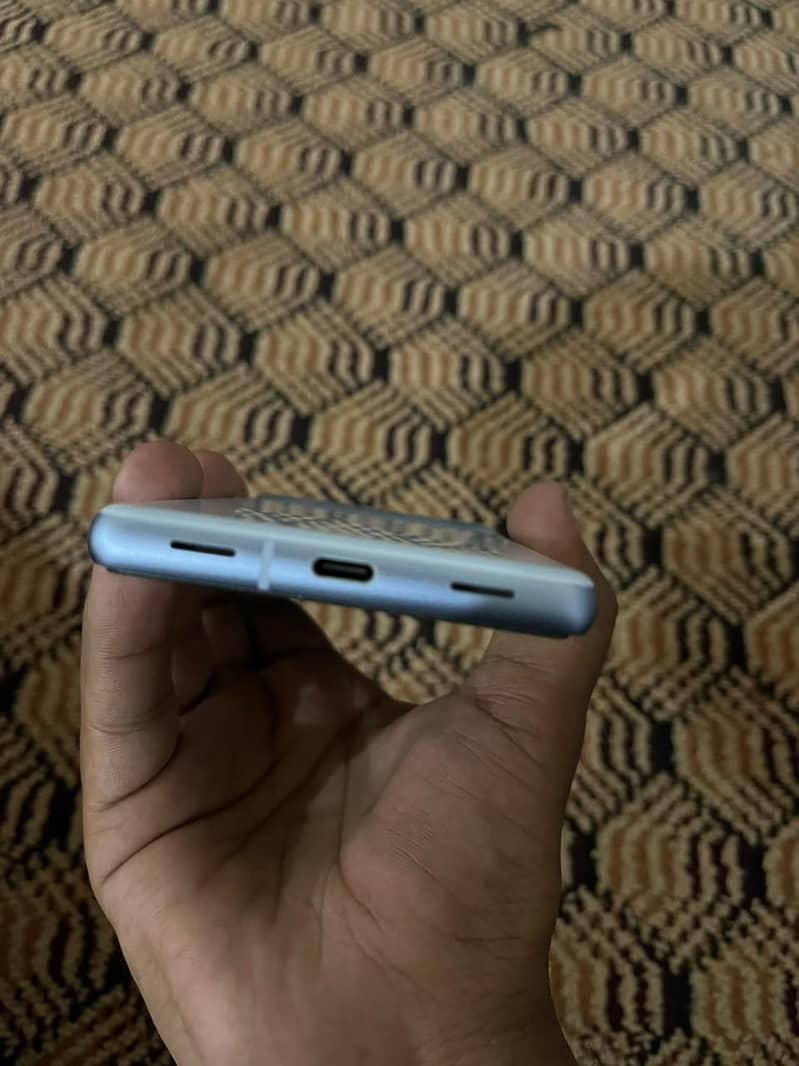 Google Pixel 7a 4