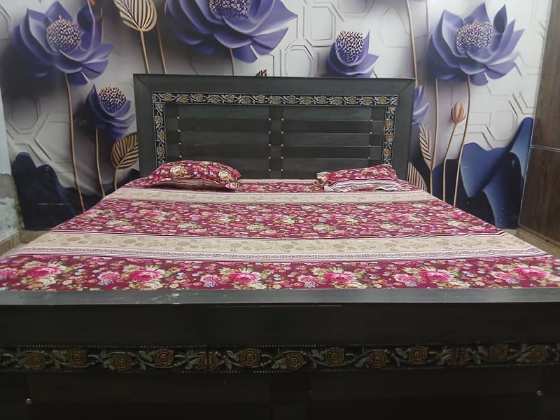 Double Bed 0
