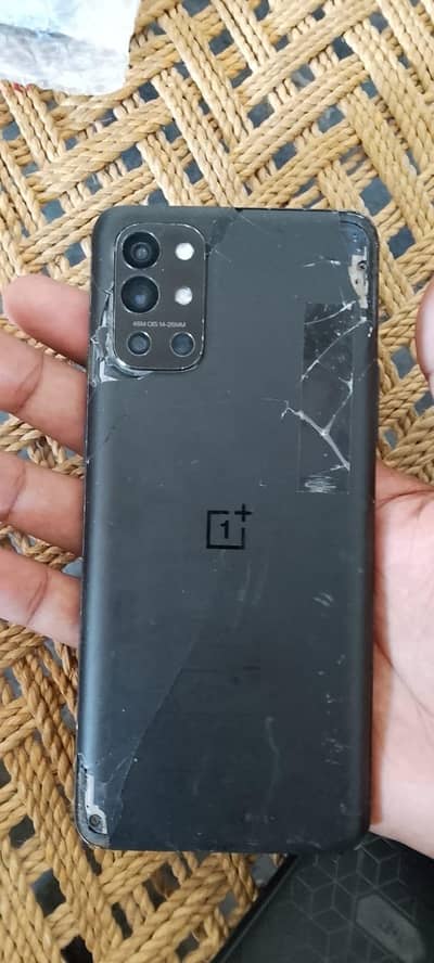 One Plus 9R