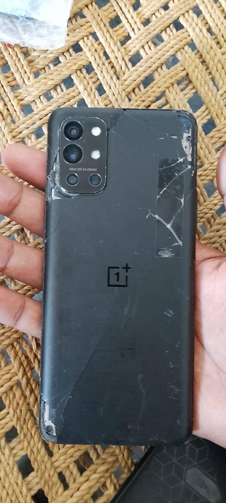One Plus 9R 0
