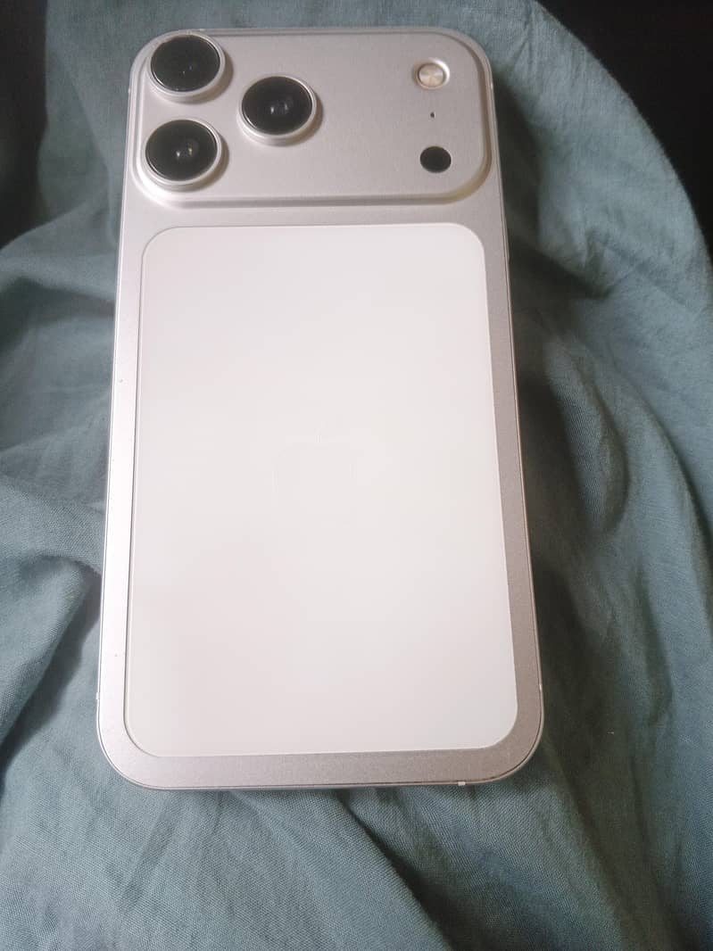 Apple iPhone XR 0