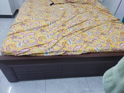 almost new kind size bed