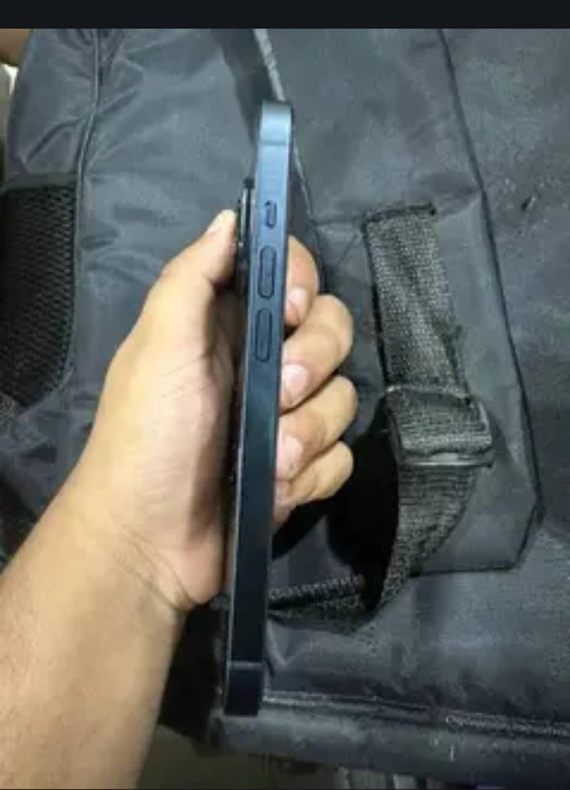 Apple iPhone 14 5