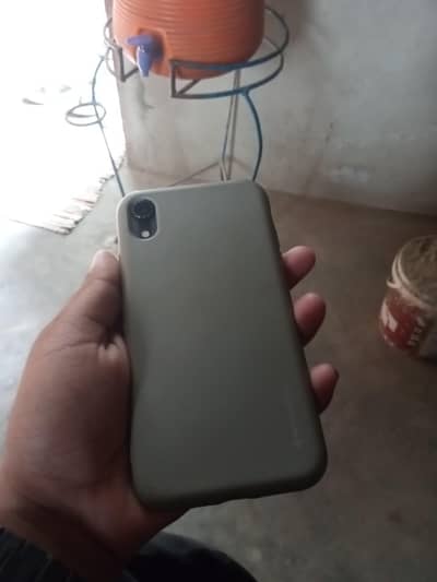 Apple iPhone XR