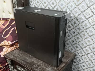 Dell Precision T3600 (Xeon E5-1607 8GB 128SSD 2GB Radeon)