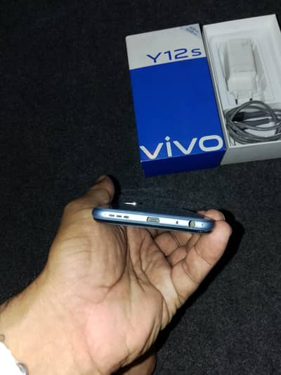 Vivo Y12s