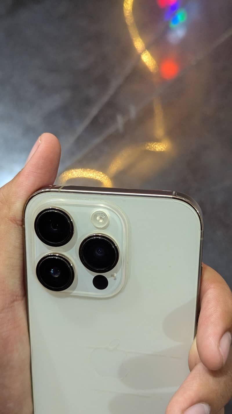 Apple iPhone 14 Pro 2