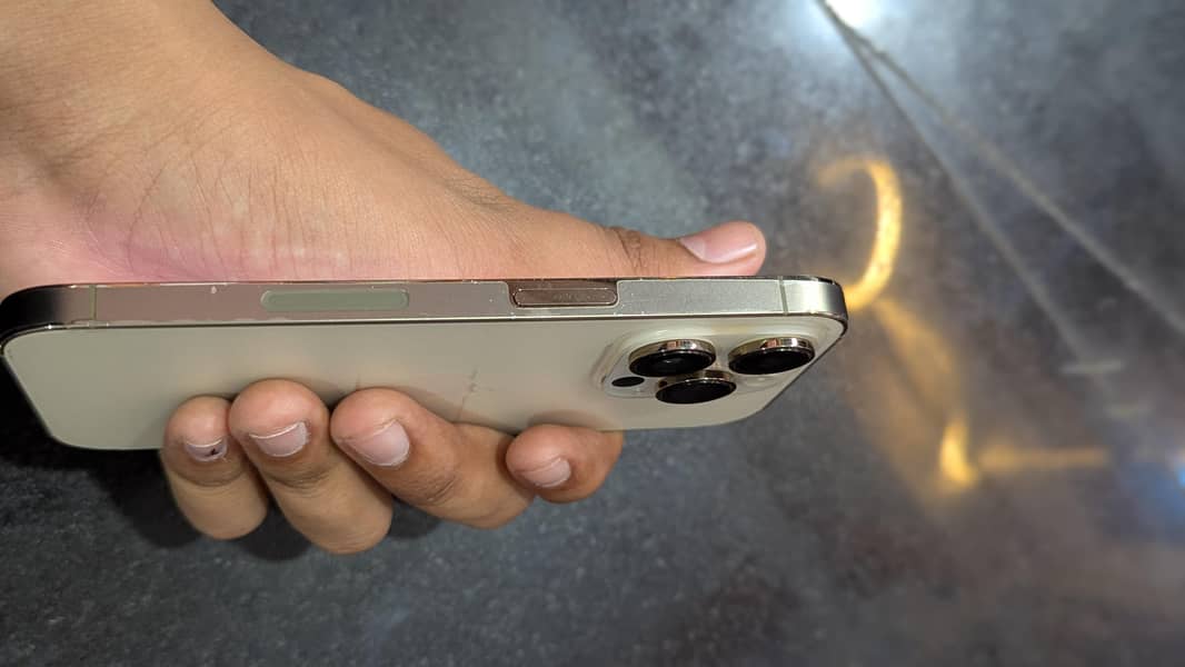 Apple iPhone 14 Pro 5
