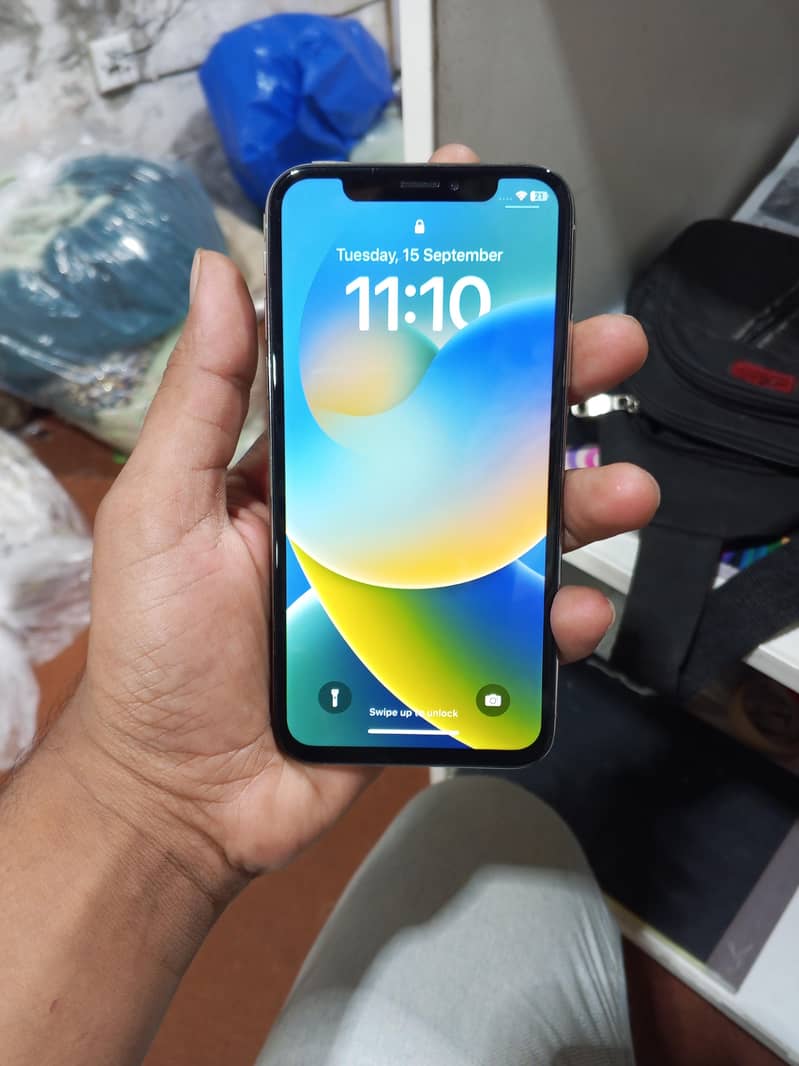 Apple iPhone X 0