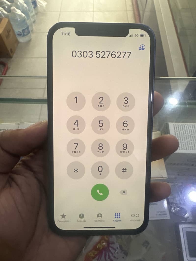 Apple iPhone 12 4