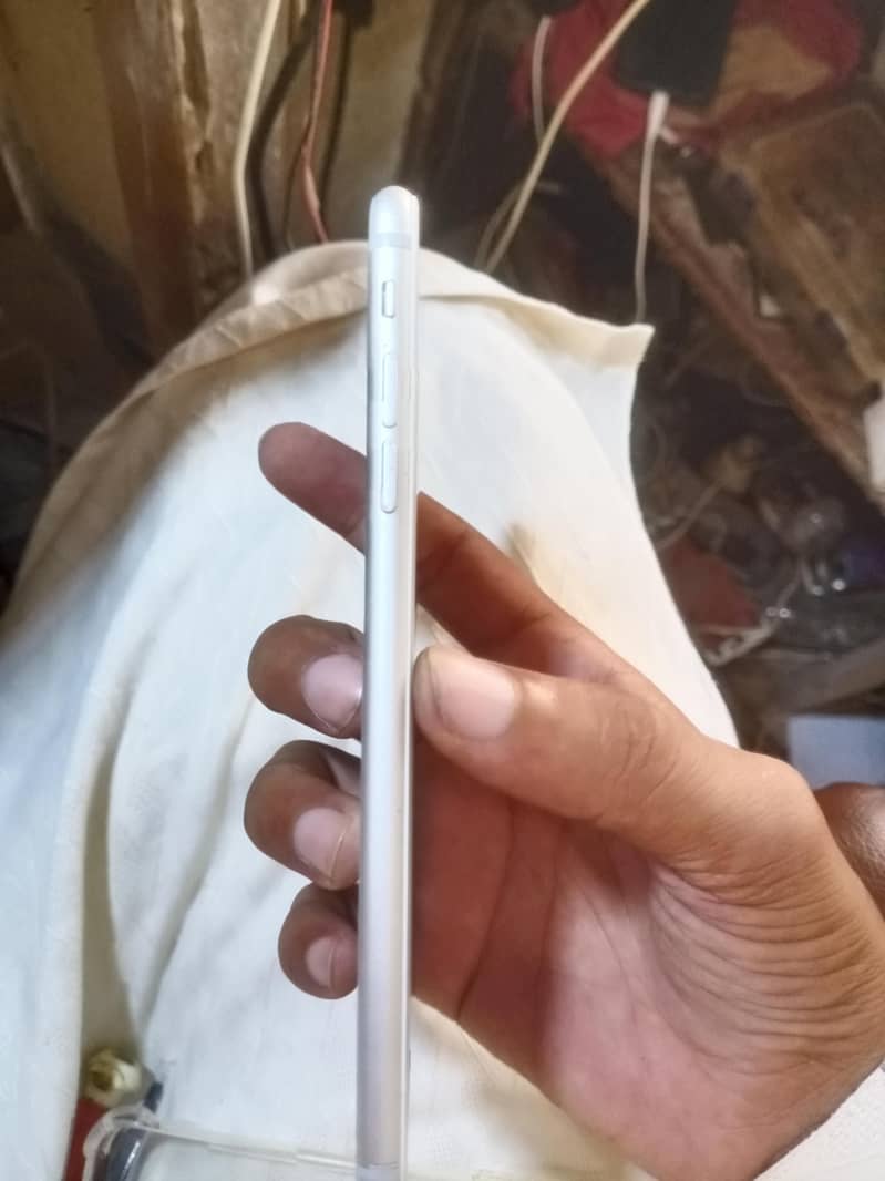 Apple iPhone 7 Plus pta 4