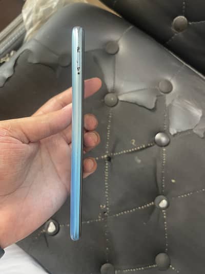 Realme C25Y