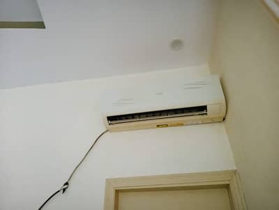 Haier 1ton split AC