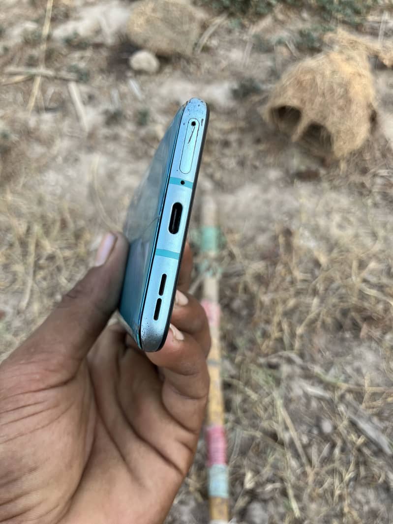 One Plus 8T 4