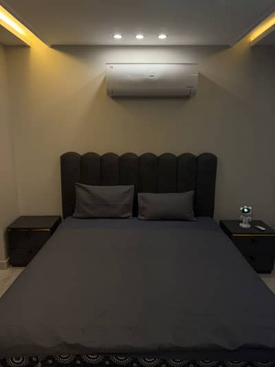 1 bed Luxury Appatment For Short Stay. 0321 1046192