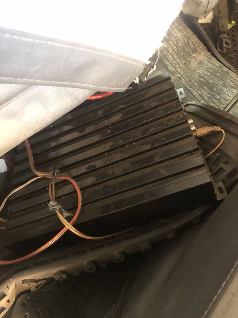 Wooferr and amplifier 1