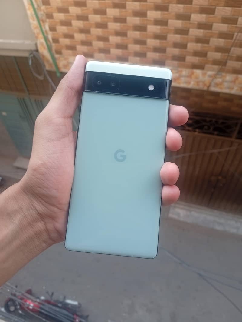 Google Pixel 6a 1