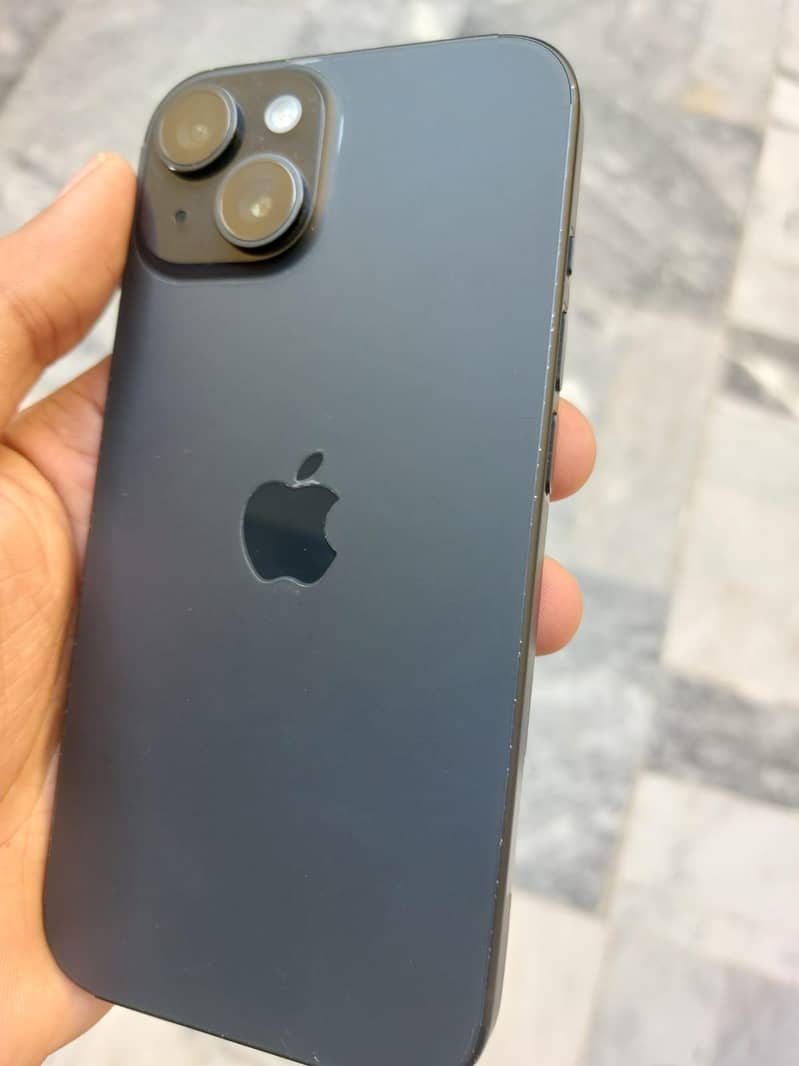 Apple iPhone 15 2