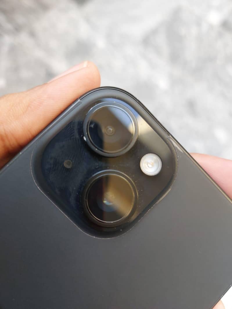 Apple iPhone 15 3