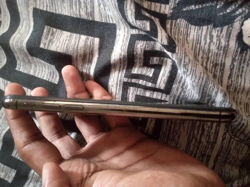 Apple iPhone X 2