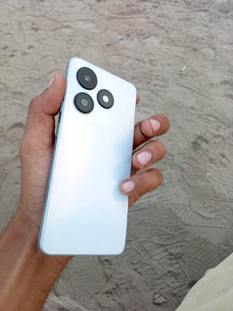 Tecno Spark 20C 1