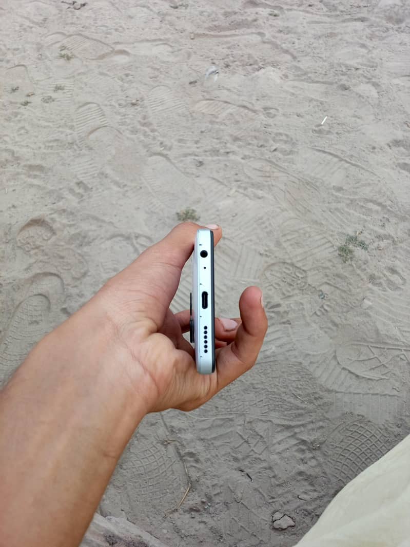 Tecno Spark 20C 3