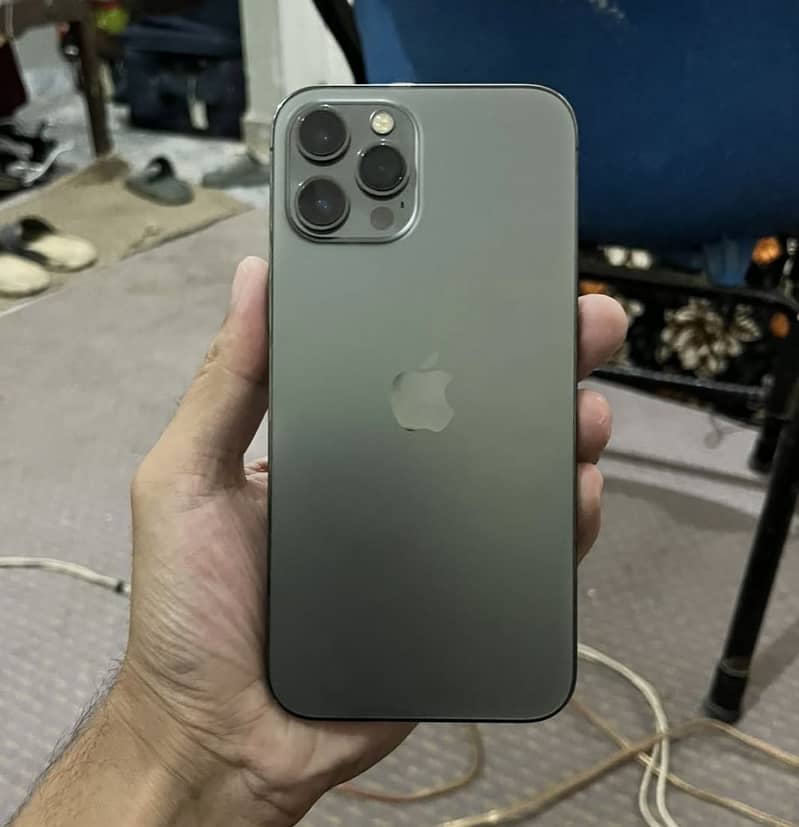 Apple iPhone 12 Pro Max 2