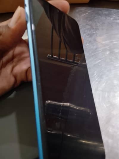 Realme C25Y