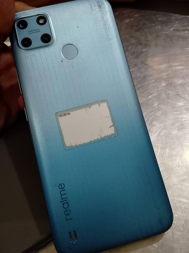 Realme C25Y 1