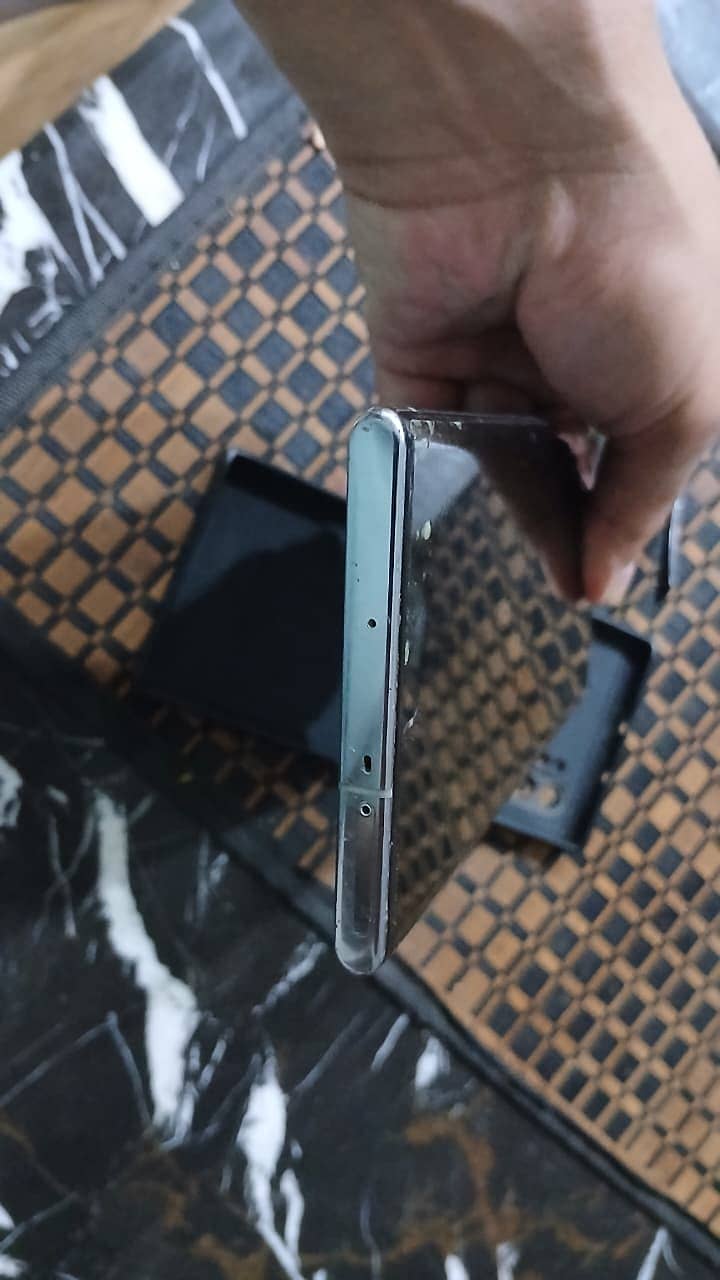Samsung Mobile Note 10 Plus 2