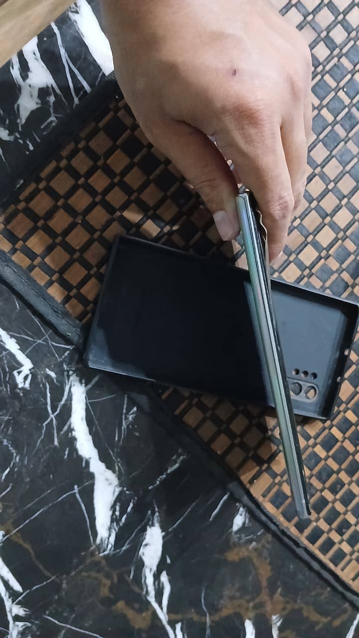 Samsung Mobile Note 10 Plus 5