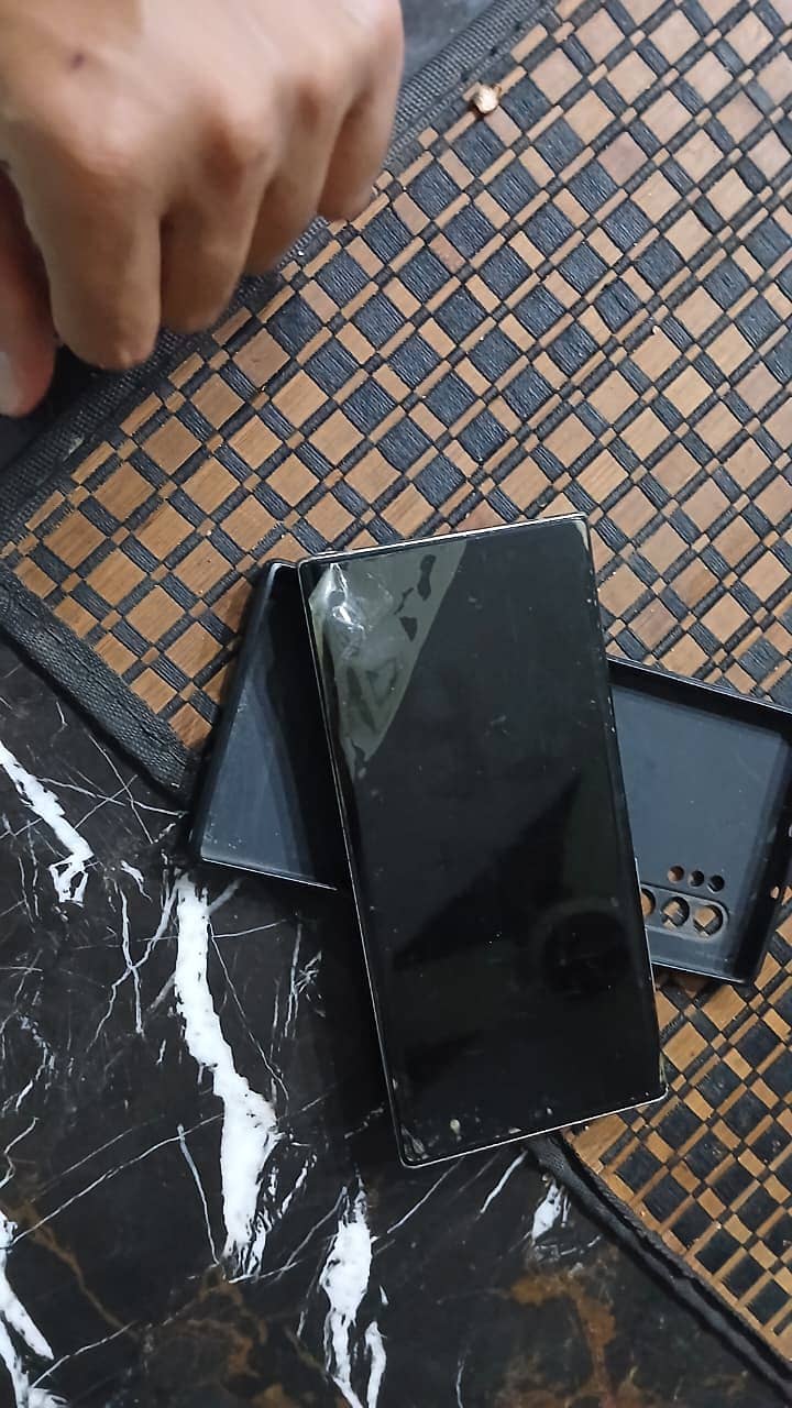 Samsung Mobile Note 10 Plus 6